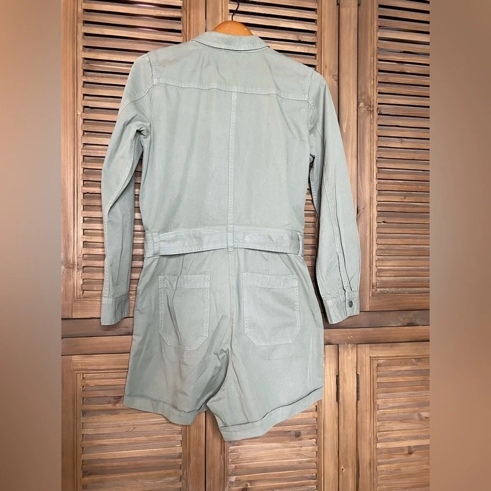 J.Crew khaki foundry Chino short classic coveralls long sleeve romper size 6